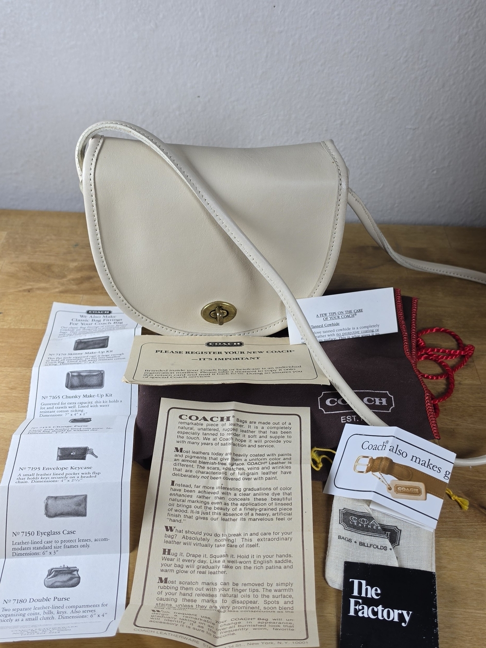 Rare Vintage Coach 9530 Small Shoulder Bag Cream Bone NYC 1980s Papers